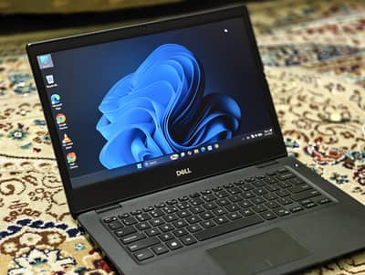 Dell Latitude 3500 . . . 16/256 . . . condition 10/9