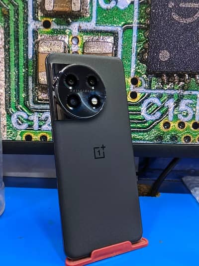 OnePlus 11 waterpack