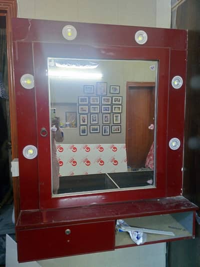 Wood dressing for bedroom