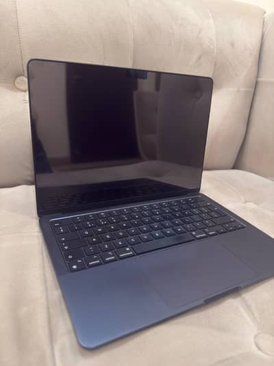 MacBook M3 Air
