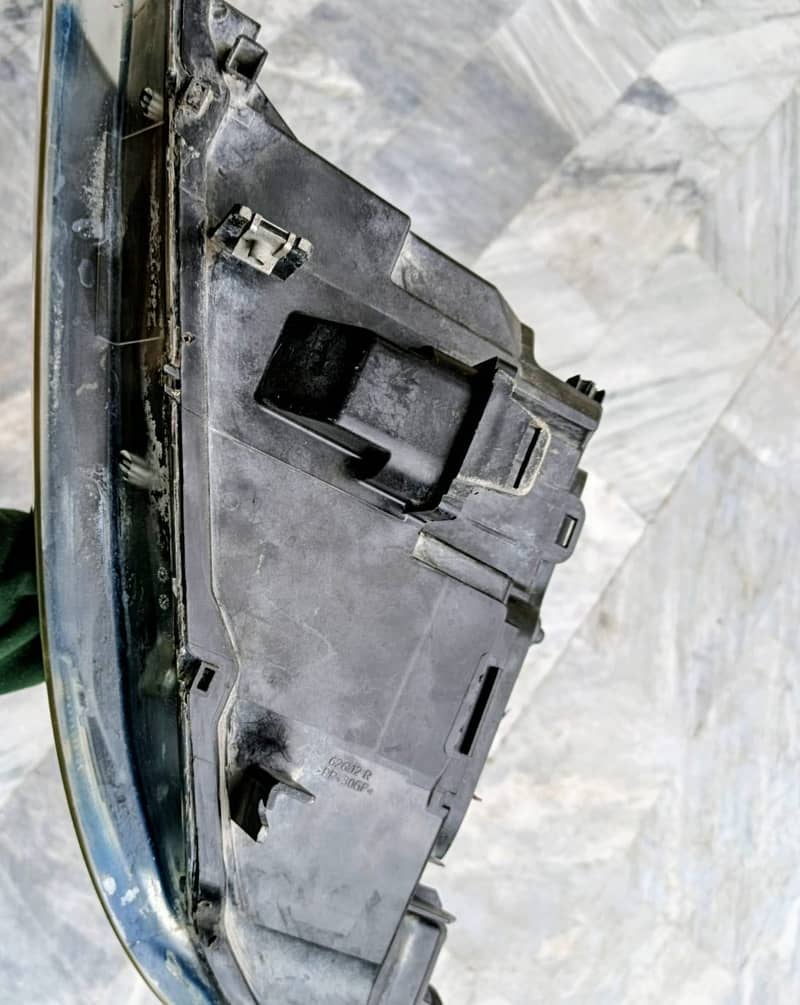 BMW E90 Headlights 1