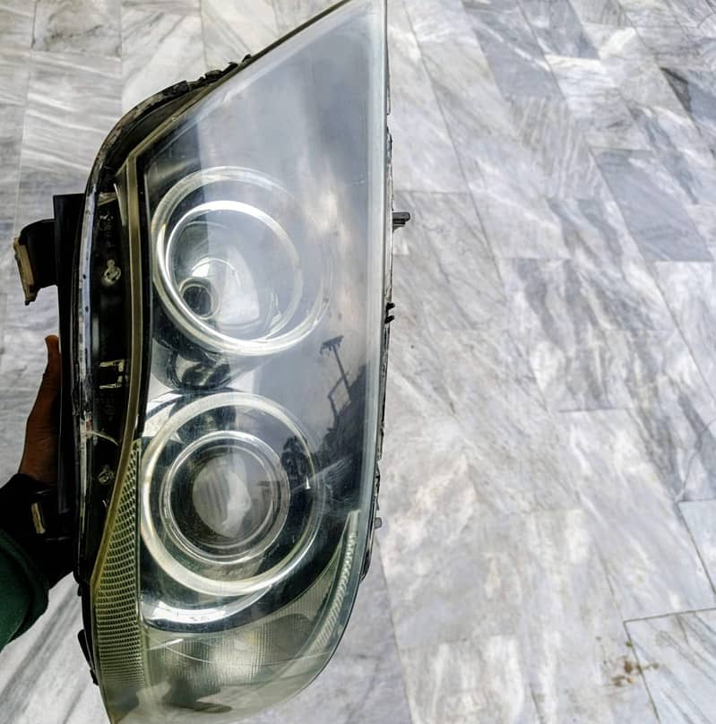 BMW E90 Headlights 0