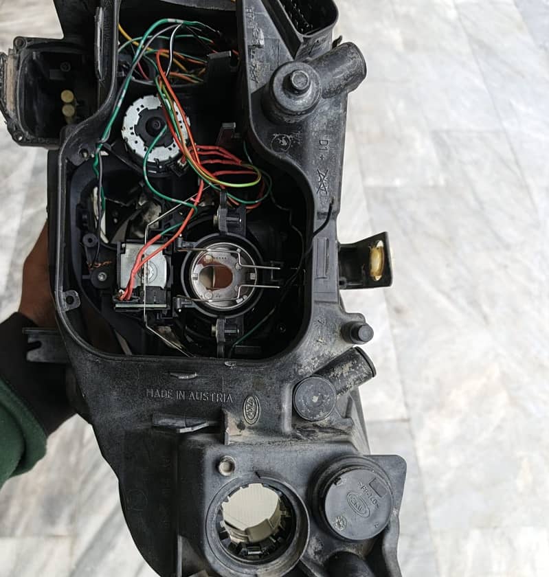 BMW E90 Headlights 3