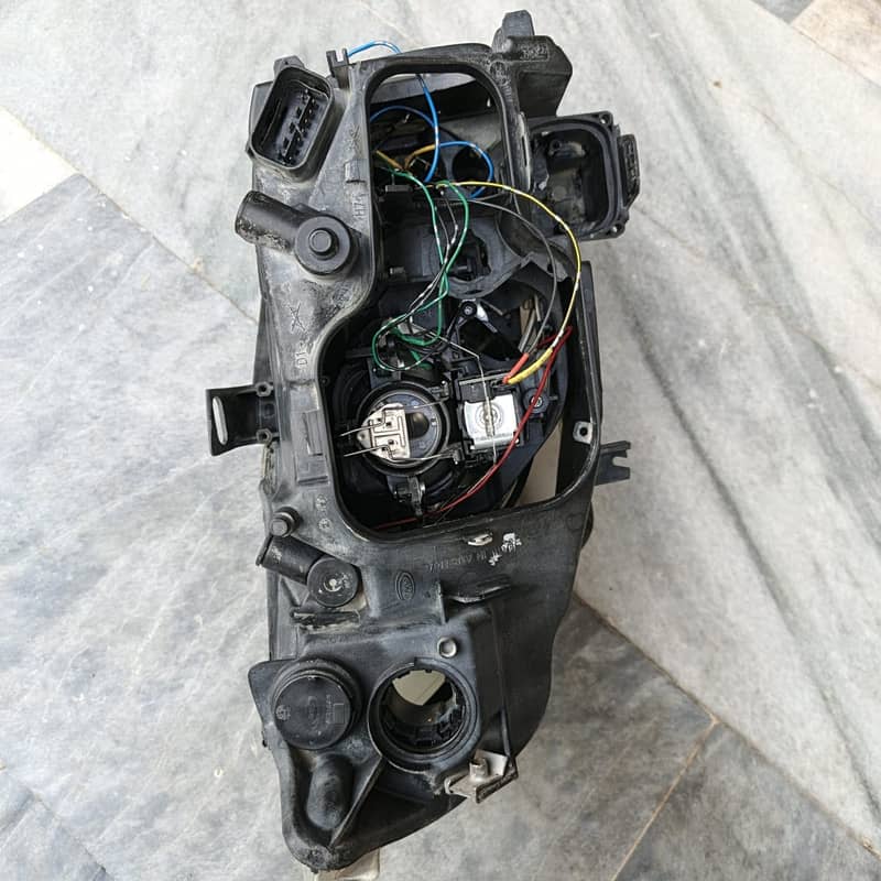 BMW E90 Headlights 6