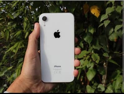 iPhone xr JV 64 GB battery health 76 but in original condition