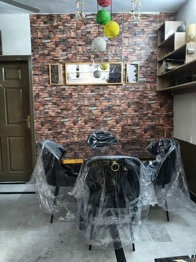 dinning table with 4 chairs