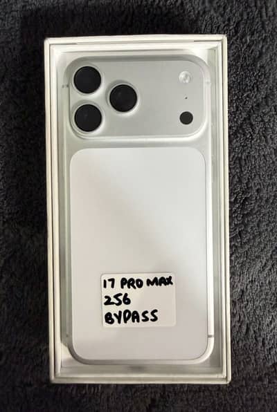 17 Pro Max 10/10 Condition Bypass 256Gb Physical+Esim