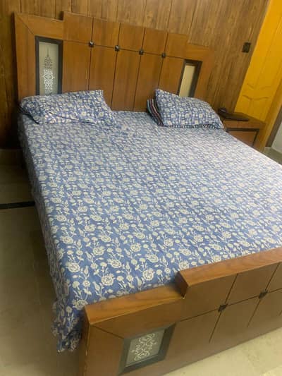 Solid Wooden bedset with dressing table