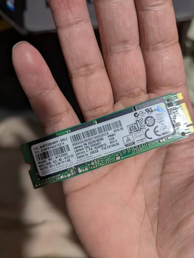 Lenovo SSD 256 GB