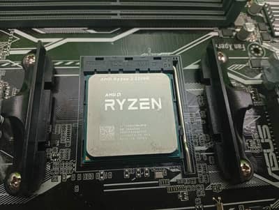AMD Ryzen 3 2200G with Radeon Vega 8 Graphics