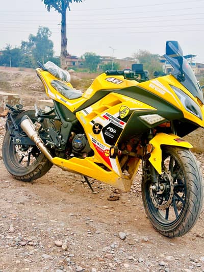 Heavy bike ,ninja 250cc 2025 zero model 26 shape ,drive only 280+ km