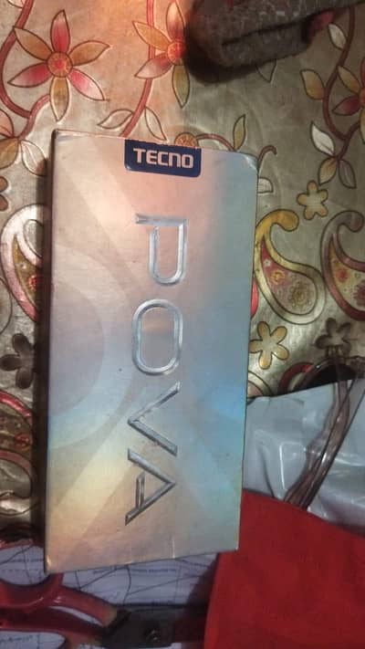 Tecno Pova 6/128