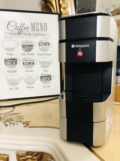 Hotpoint by illy Coffee Machine