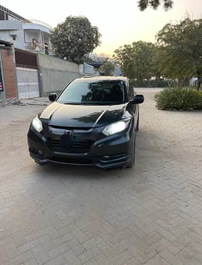 Honda Vezel 2015 /18 reg  bttr then Yaris Vitz Aqua Prius !