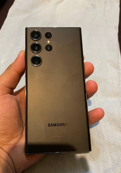 Samsung S23 ultra . . . online approved 8/256 gb . . .