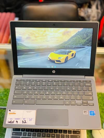 Hp Chromebool 11A G8EE / AMD-A4 / 4GB / 32GB / Playstore Supported