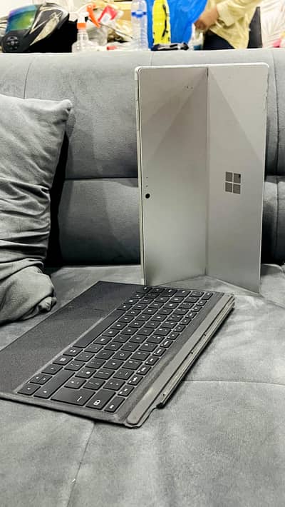 Surface pro 4 Core i5-6th generation