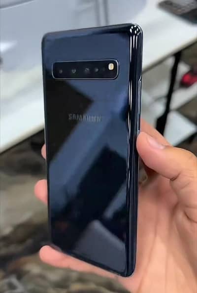 Samsung Galaxy S10 5G/8/256 GB official PTA approved