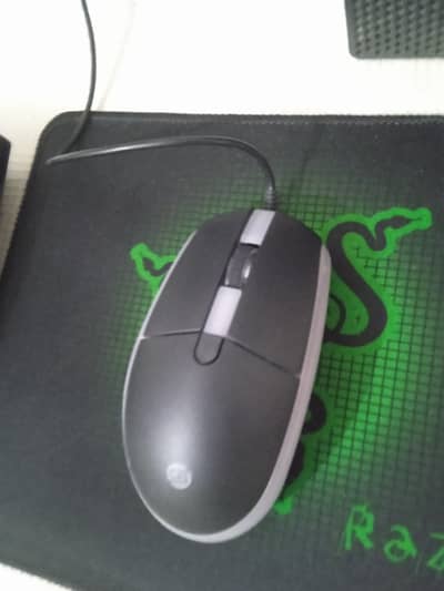 Gaming mouse for gaming with 2 side buttons rgb lights change able