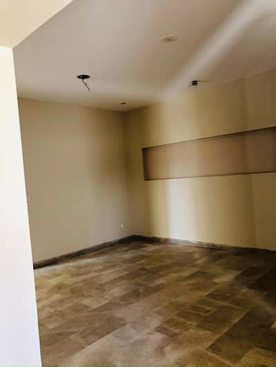 Avail Yourself A Great 15 Marla Upper Portion In Goheer Town