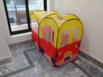 Bus shape tent house