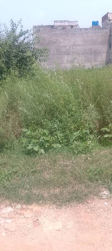 10 Marla Corner Plot For Sale With Gas Leak Cation