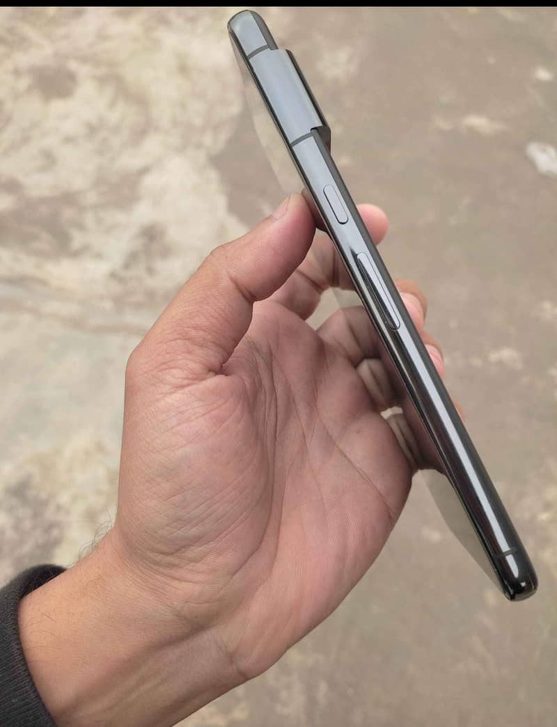 Google pixel 8 pro 0