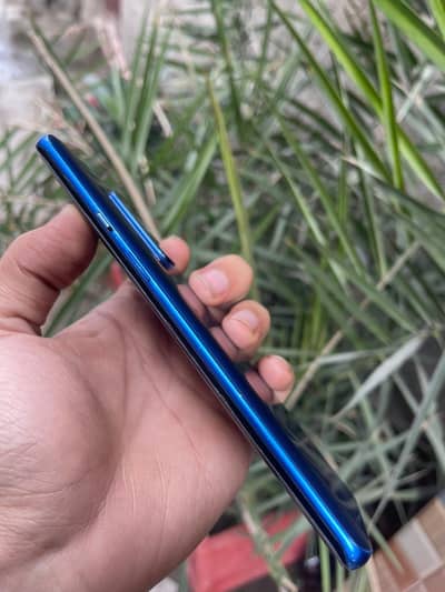 ONE PLUS 8PRO FOR SALE VIP. CONDITION ONLY BACK CHANGE