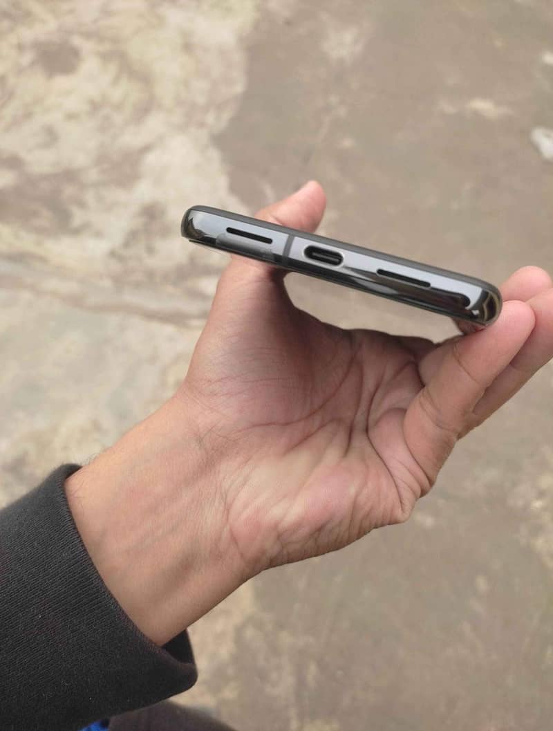 Google pixel 8 pro 3