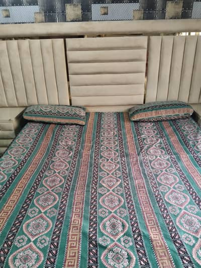 King size bed /side tables