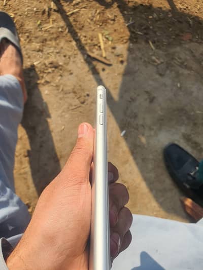 Apple iPhone 7plus 32gb battery health 100 change