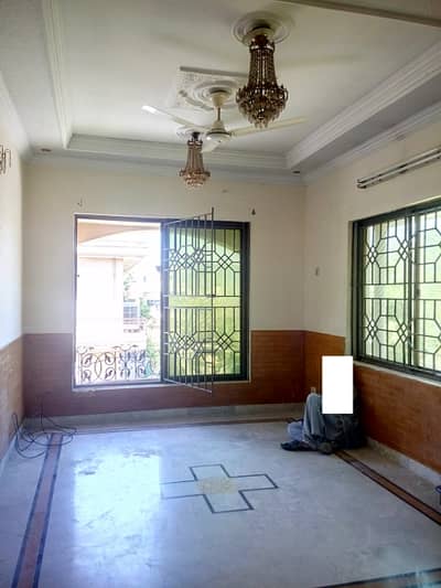 G11 8 Marla Upper Portion For Rent Prime Location