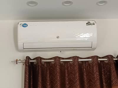 Dc Inverter Air conditioners Dawlance Fridge For Sale