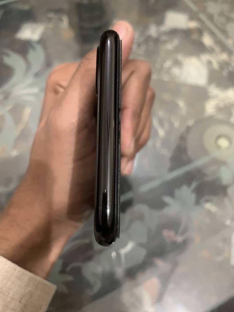 Apple iPhone 7 Plus 2