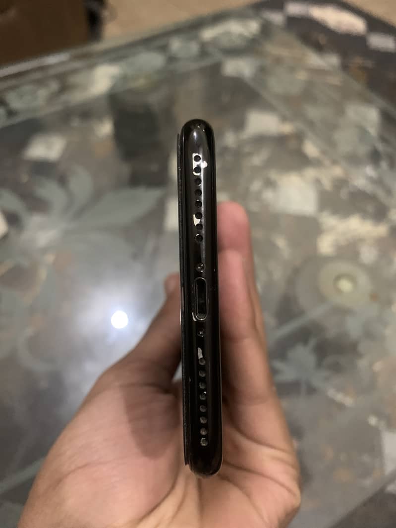 Apple iPhone 7 Plus 5