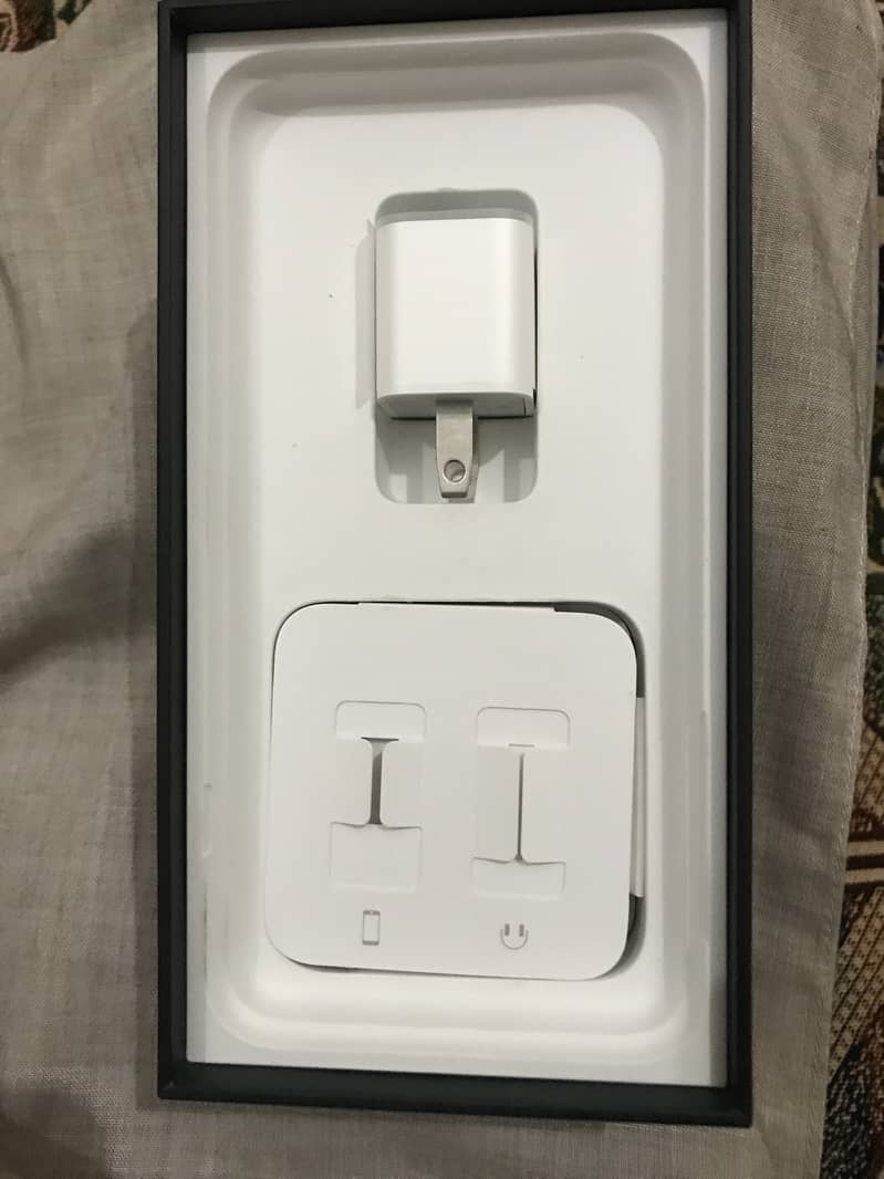 Apple iPhone 7 Plus 6