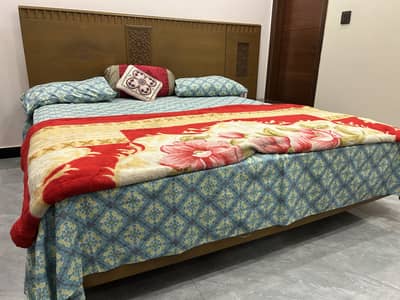 MODERN JAFFRI BEDROOM SET