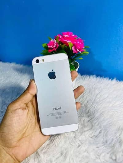 iPhone 5s 64GB for sale My Watsapp number
