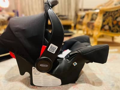 Graco baby car seat