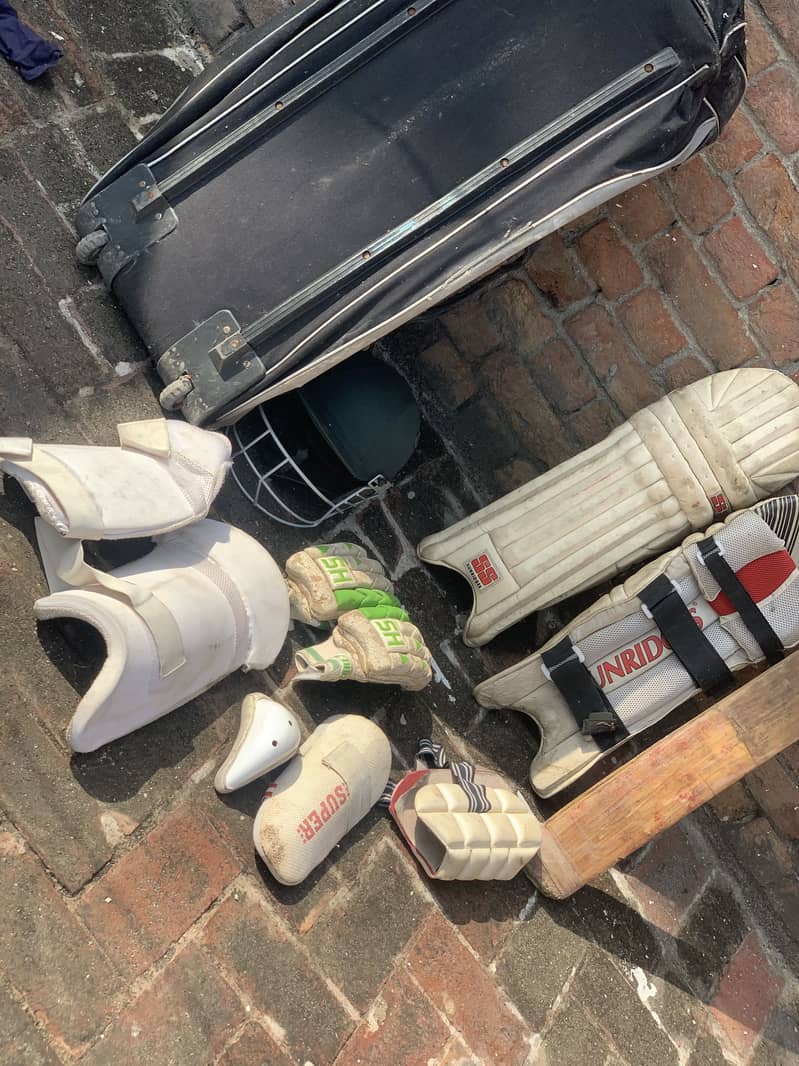 Cricket kit 4