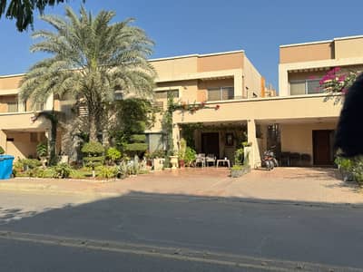 200 Sq Yd Villa For Sale Precinct-10A near MOSQUE, Bahria Town Karachi. One Unit | 3 Bedrooms | Drawing, Dining, Closed Italian Kitchen & TV Lounge. All Amenities Nearby Including Parks, Mosques & Shopping Gallery. Just 8 Min Drive from Main Gate.