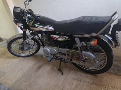 Honda 125 2016 model  All okay Hy engine everything