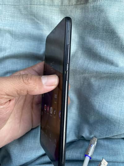 Samsung A03 (3/32) penal main line hy pic dakh lain