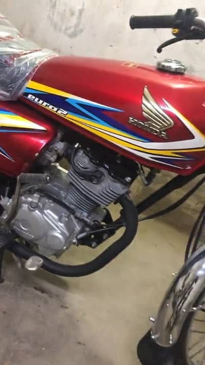 Honda 125.03221442364