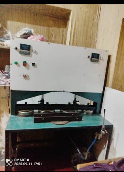 Paper plate making machine for sale. Urgent, Urgent
