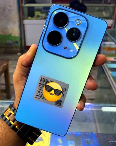 Infinix Hot 40 8Gb Ram 256Gb Memory