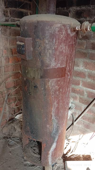 Electric, gas and fire burn geyser