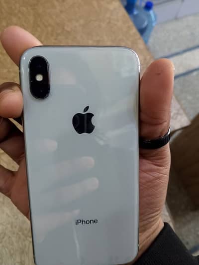 I Phone x 64 GB Water Pack 4 Month Sim Time