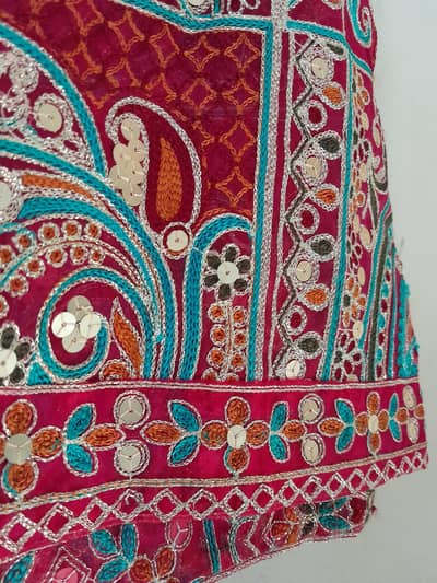 Beautiful kamdar dopata and maroon gotta velvet suit.