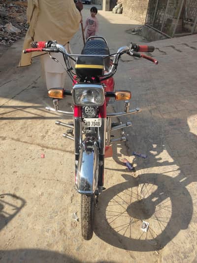 CD 70 . . . . 2022 model